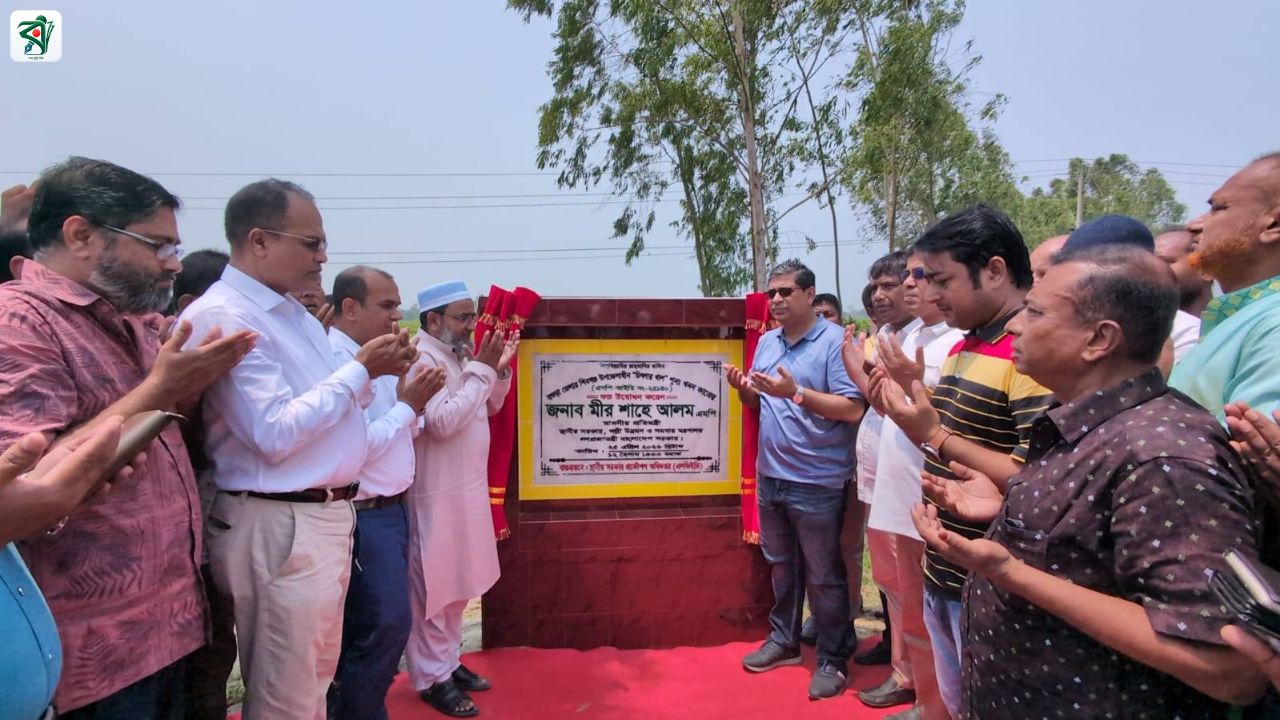 বগুড়ায় খাল খনন কার্যক্রম উদ্বোধন, বড় ঘোষণা প্রতিমন্ত্রীর